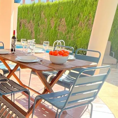 0684 Molins Capricornio فيلة دينايا