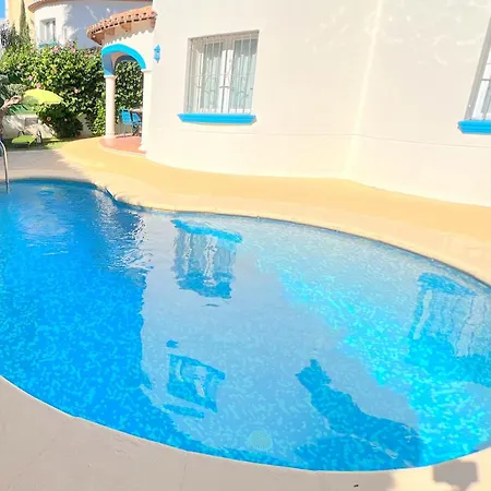0684 Molins Capricornio * دينايا